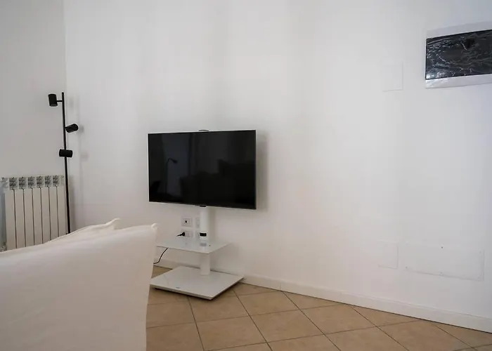 Apartment Luminoso Trilocale Affori Centro Milan